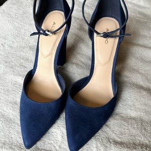 Aldo navy suede pumps